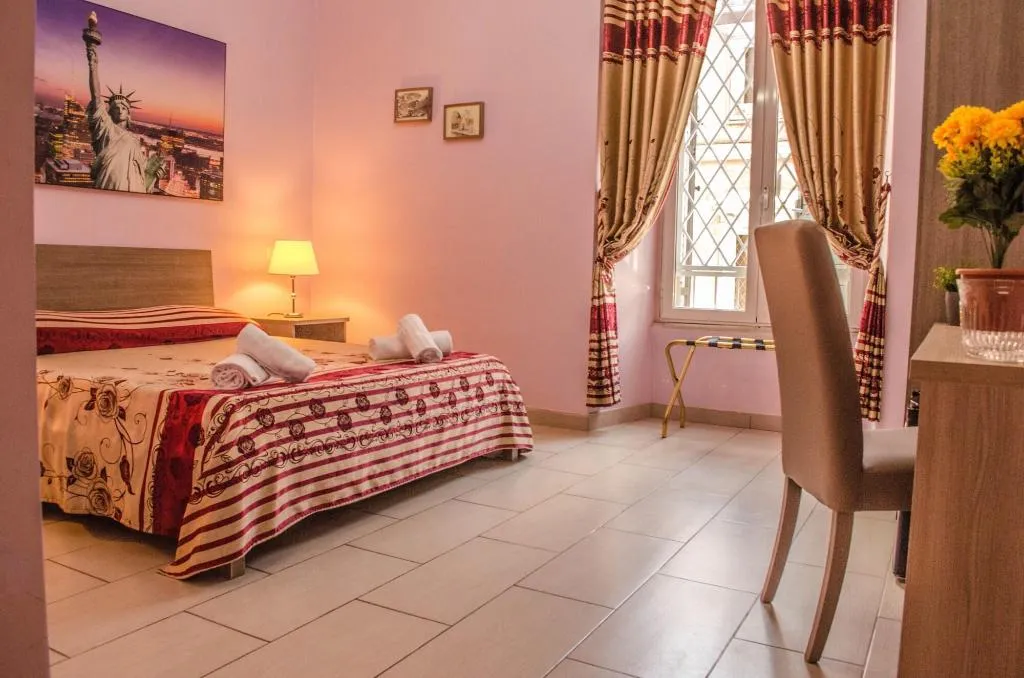Room, Guest House Castle, Naples