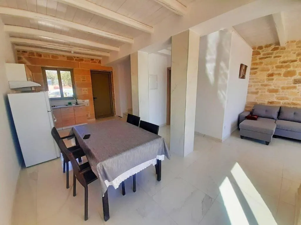Room, Hostel Stylianos Kissamos, Crete