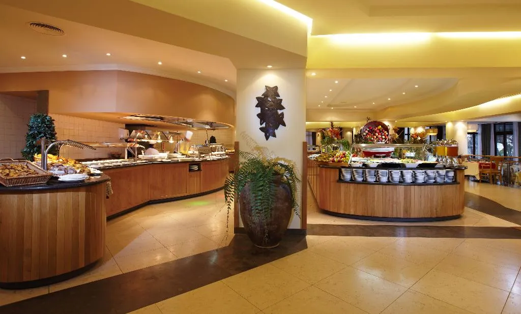 Restaurant, The Residence Porto Mare, Madeira