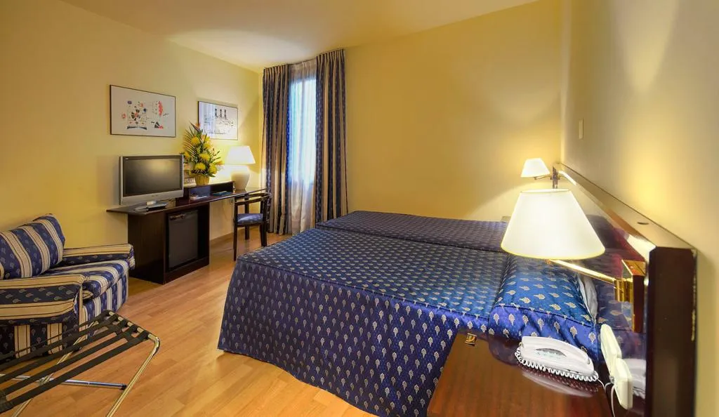 DOUBLE STANDARD Room, Atlantis, Barcelona
