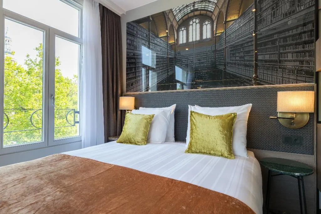 SINGLE COMFORT Room, Leonardo Hotel Amsterdam Museum Quarter, Amsterdam