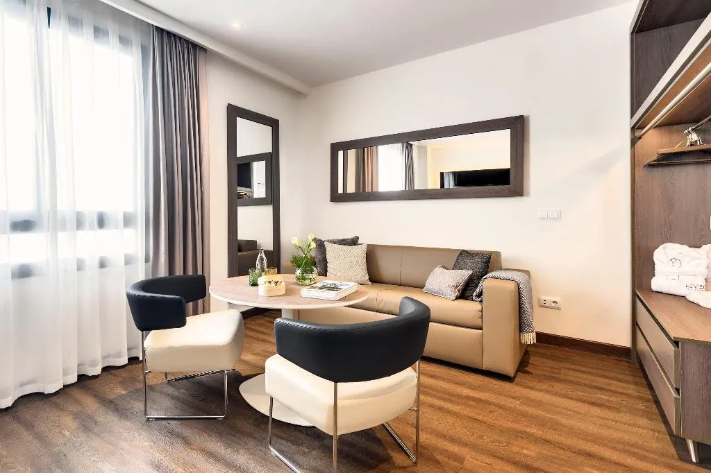 DOUBLE GRAND Room, Melia Madrid Serrano, Madrid