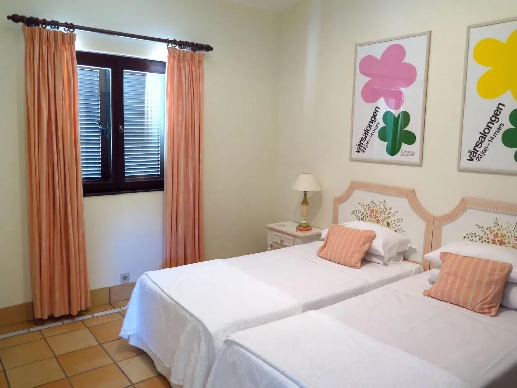 Room, Pine Cliffs Village & Golf Suites, Algarve
