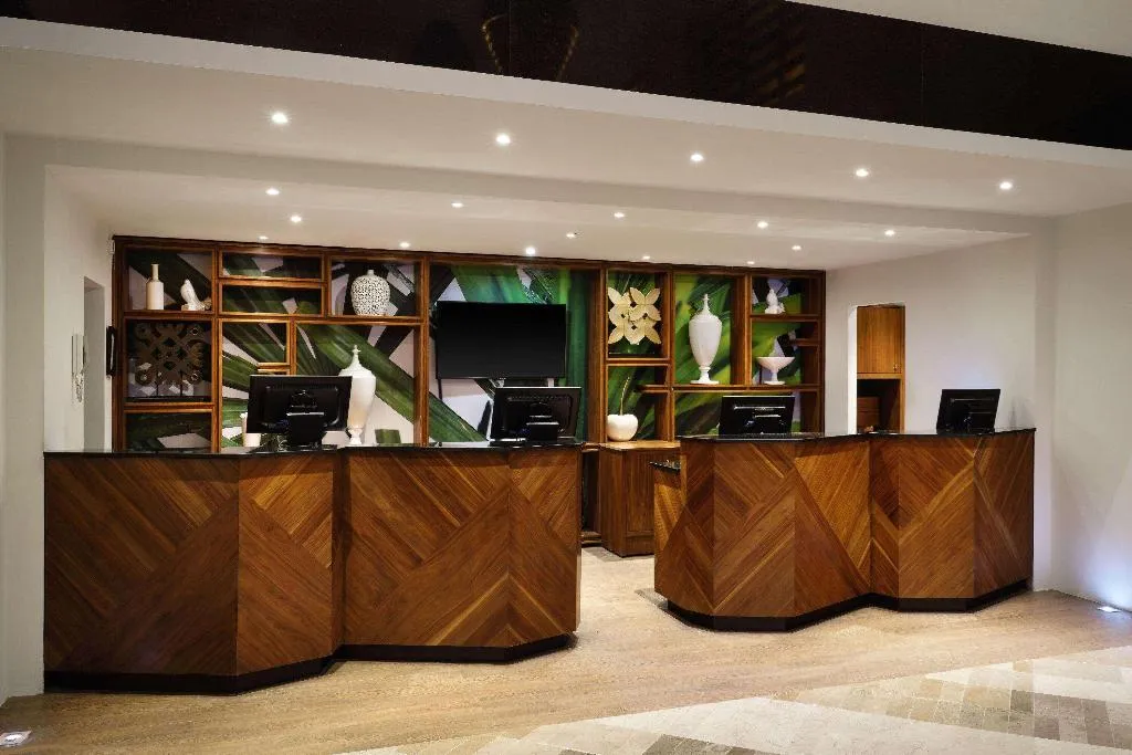 Lobby, Wyndham Grand Cancun All Inclusive Resort & Villas, Cancun Area