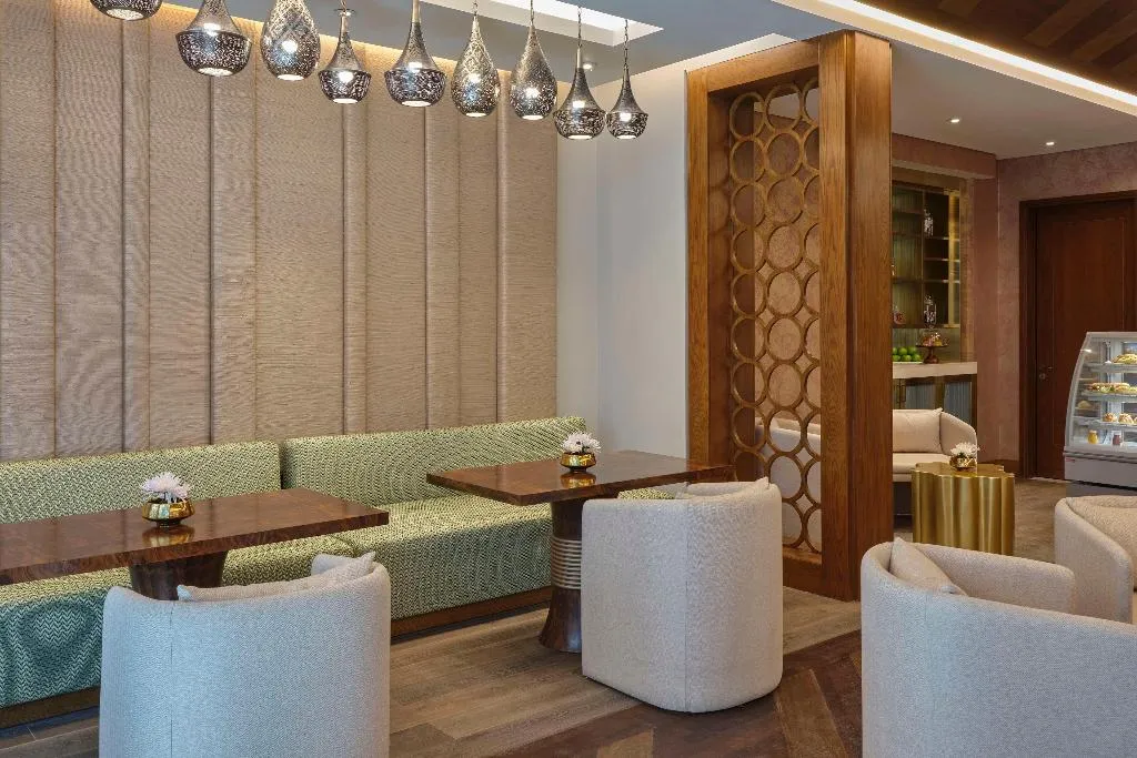 Restaurant, Hilton Cairo Nile Maadi, Cairo