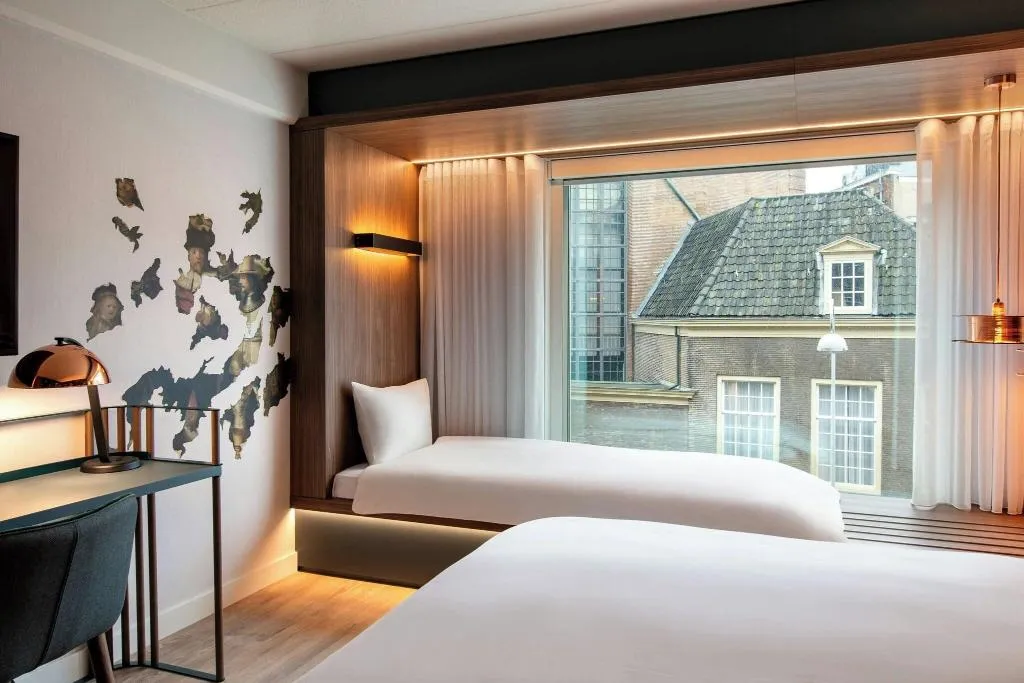 TRIPLE KING SIZE BED Room, Renaissance Amsterdam Hotel, Amsterdam