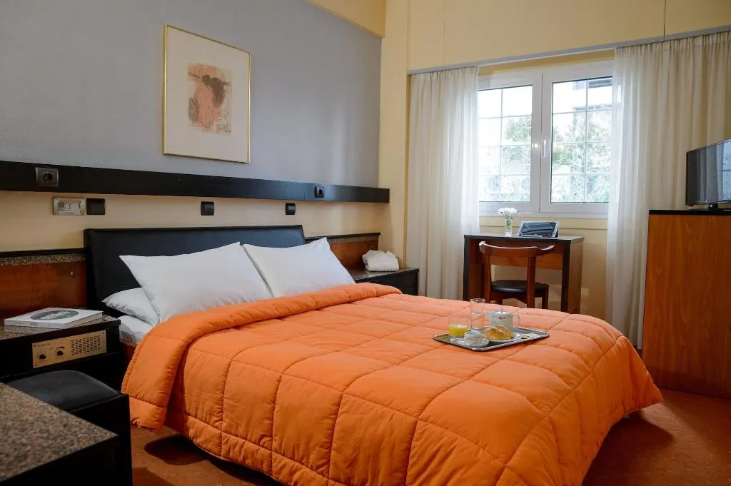 Room, Victory Inn, Athens