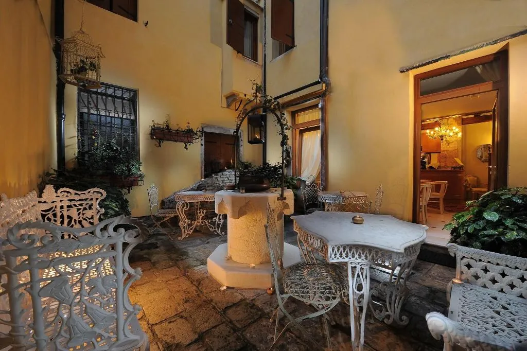 Terrace, Ca Pagan, Venice