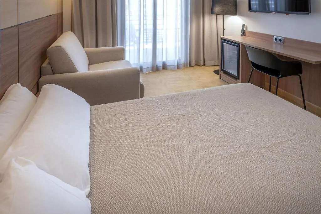 DOUBLE CAPACITY 2 Room, Hotel Alhambra, Costa Brava