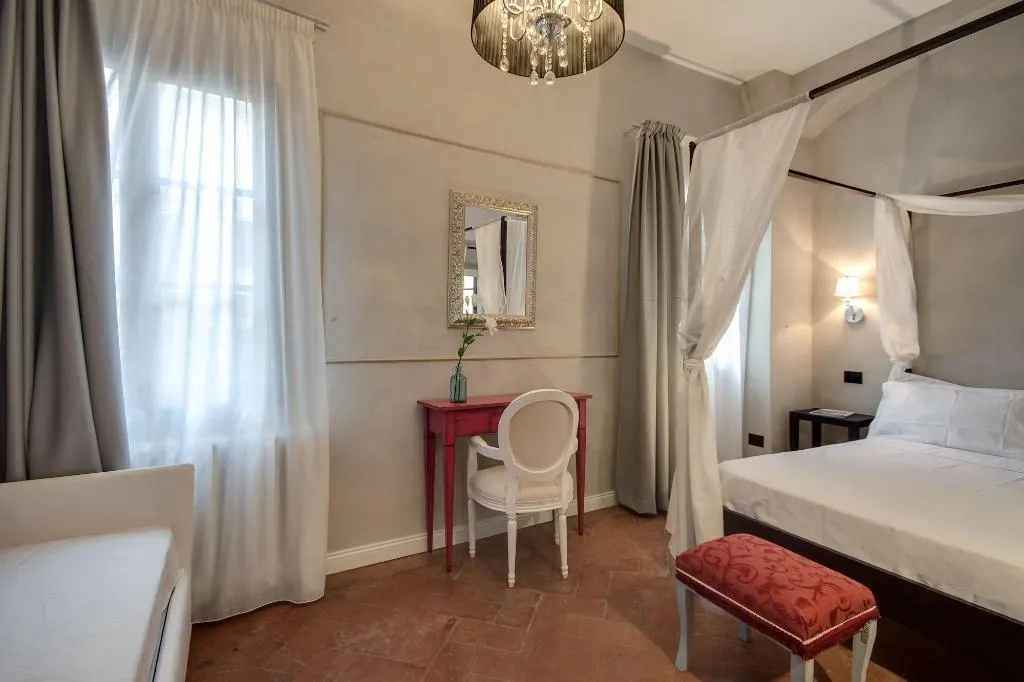 Room, Residenza d'Epoca Borgo Albizi, Florence