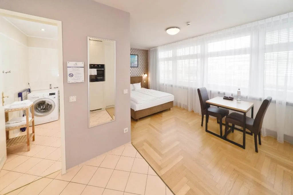Room, AMC Apartments Ku'Damm, Berlin