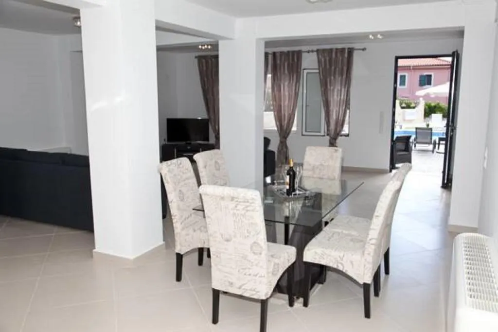 APARTMENT CAPACITY 6 Room, Diwani Luxury Villas, Kefallinia
