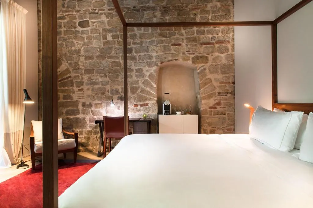 JUNIOR SUITE KING SIZE BED Room, Mercer Hotel Barcelona, Barcelona