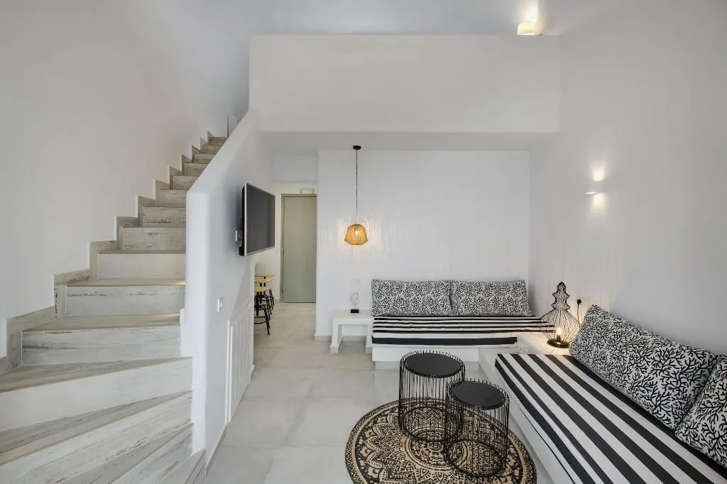 Room, Seven Suites, Santorini