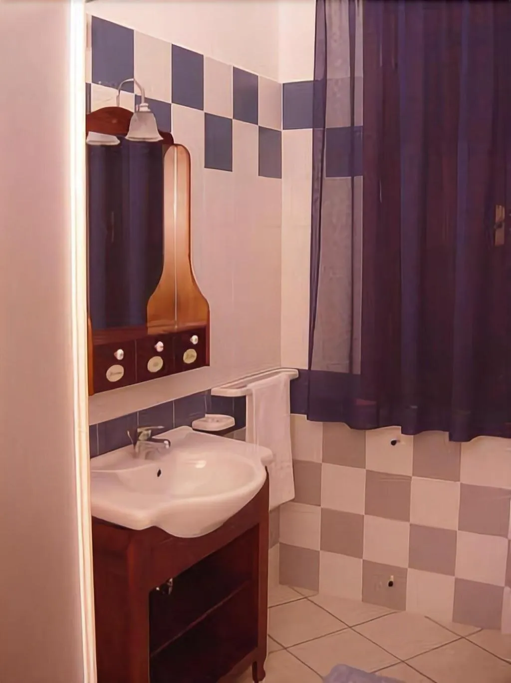 Room, A Giummara, Palermo
