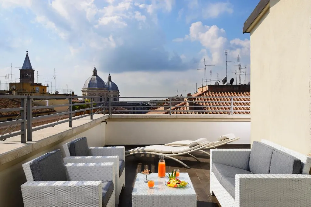 Terrace, UNA HOTELS Decò Roma, Rome