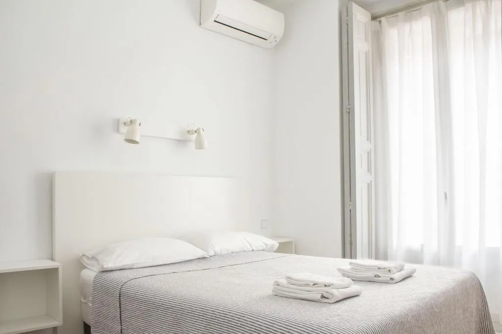 Room, Hostal La Zona, Madrid