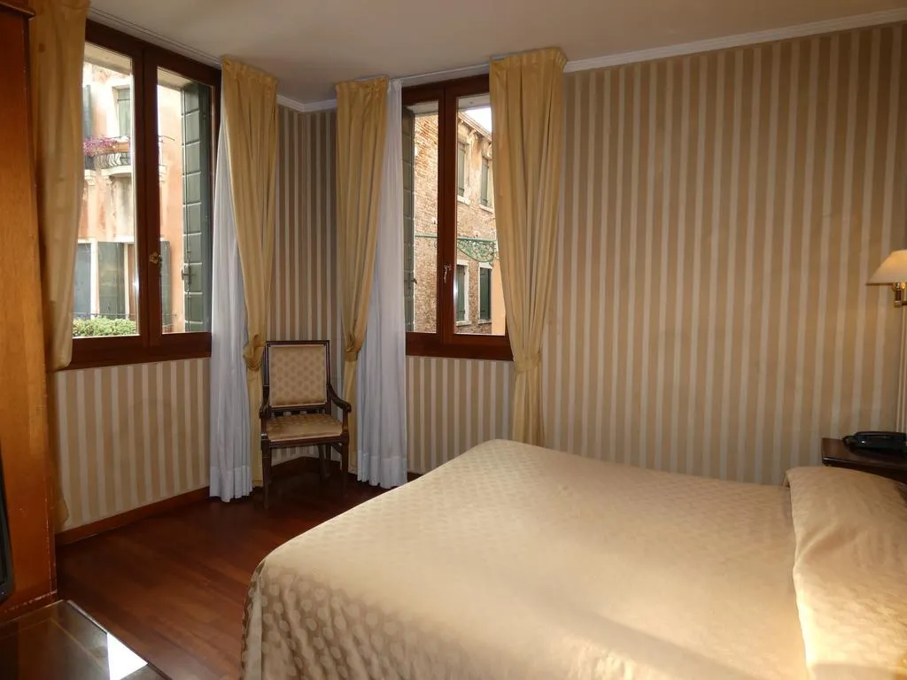 Double or Twin COMFORT Room, La Forcola, Venice