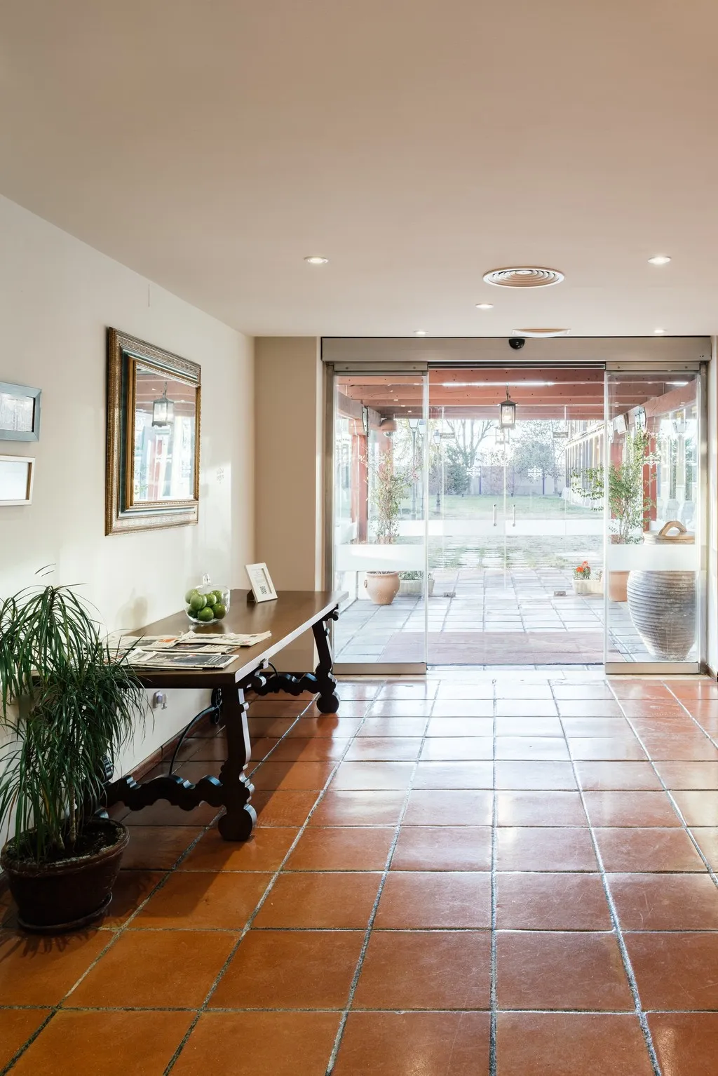 Lobby, Parador de Manzanares, Madrid