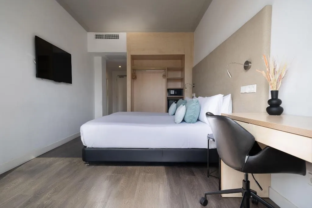 Room GUEST ROOM Room, Innside Palma Center, Majorca