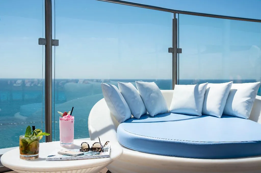 Terrace, Hotel El Puerto by Pierre & Vacances, Costa Del Sol