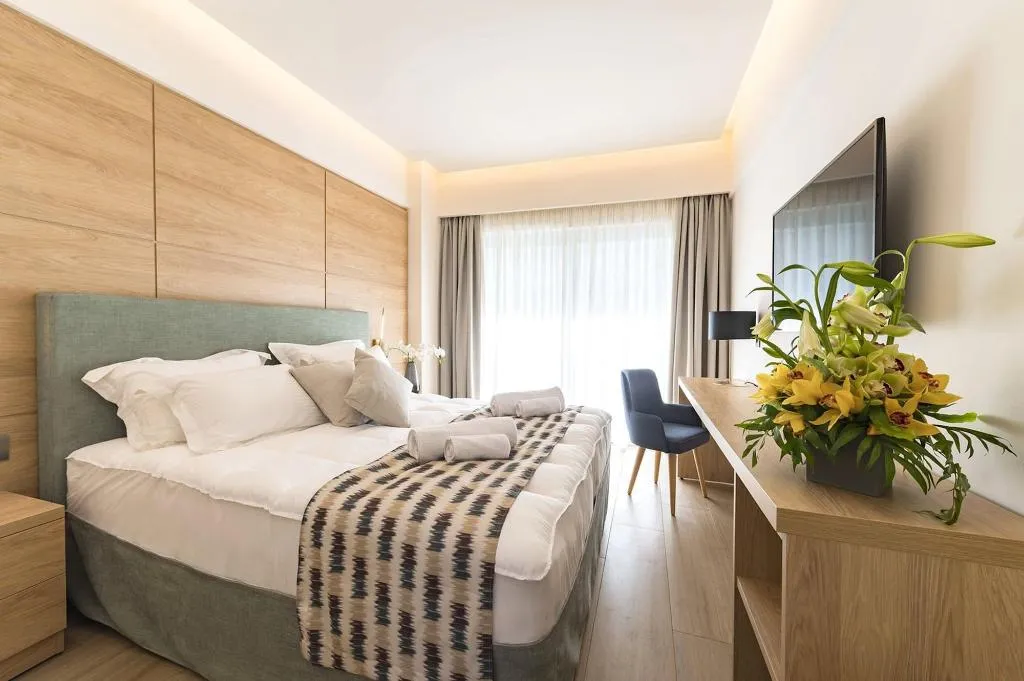 Room, Acandia, Rhodes