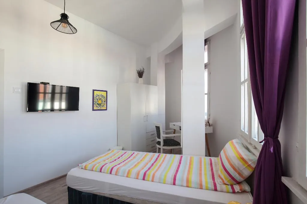 TWIN TWO BEDS Room, M Hostel Musala, Varna