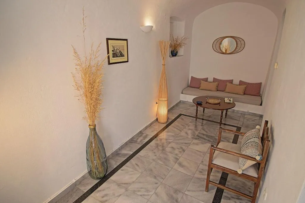 SINGLE SUPERIOR Room, Aethrio Sunset Village, Santorini