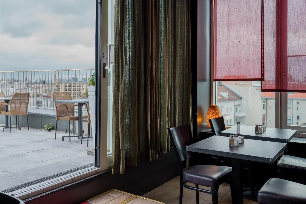 Restaurant, Homaris West Side - Self-Check In, Berlin