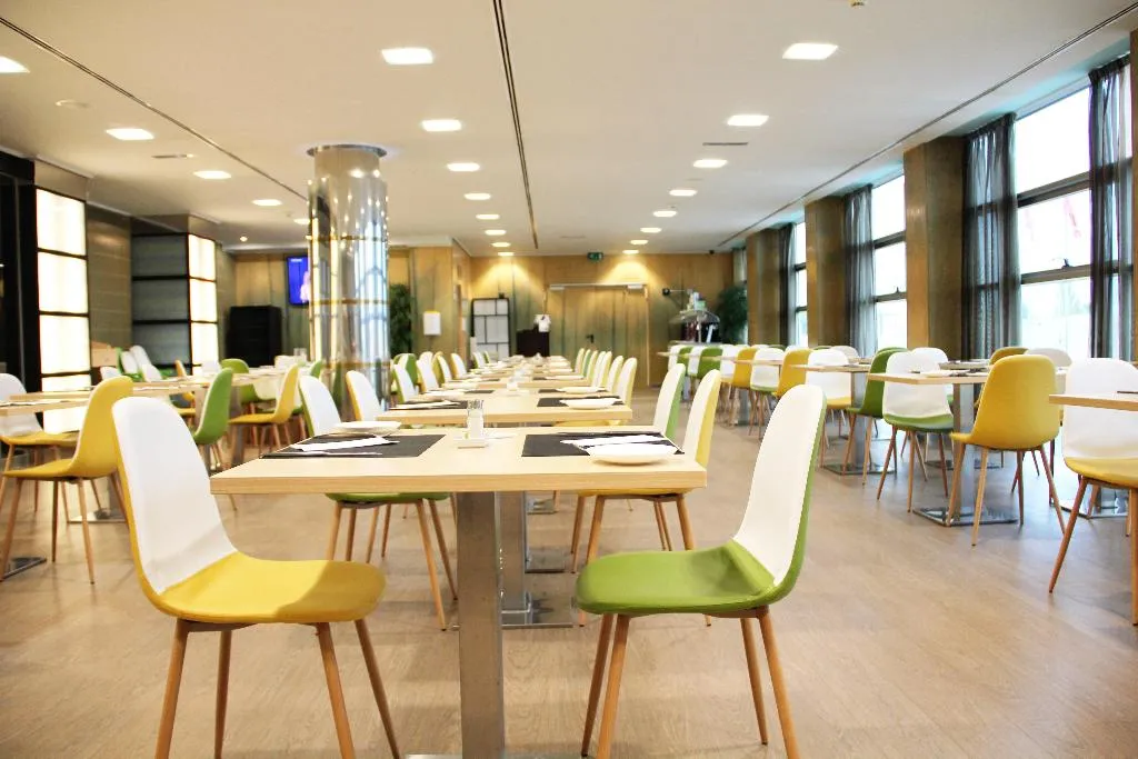 Restaurant, Crowne Plaza Madrid Airport, Madrid