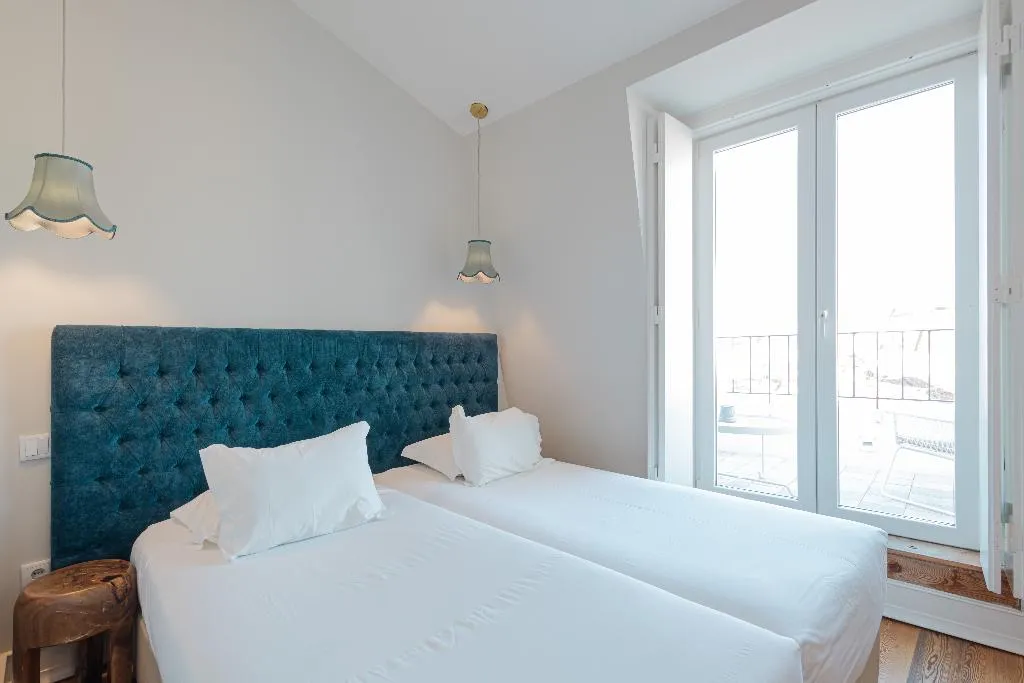 APARTMENT TWO BEDROOMS WITH TERRACE Room, Almaria - Ex LIibris, Lisbon