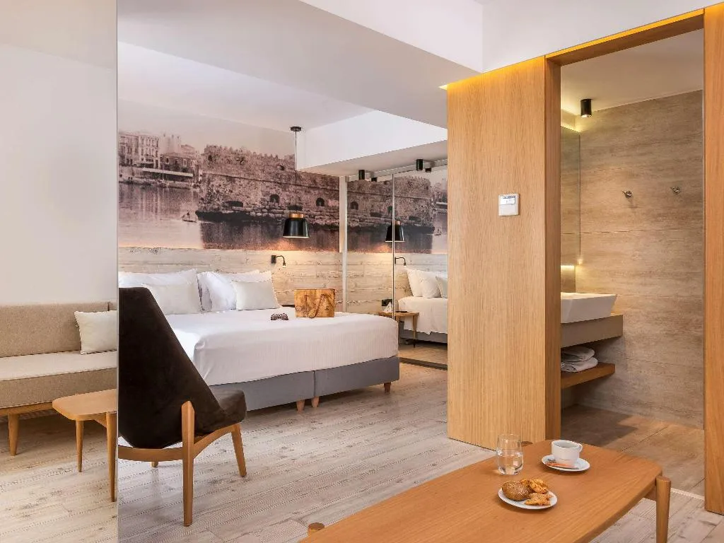 JUNIOR SUITE STANDARD Room, Ibis Styles Heraklion Central, Crete