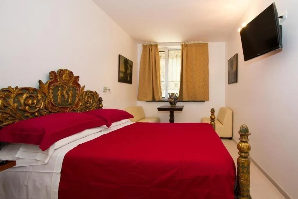 Room, La Locanda Del Pino, Milan