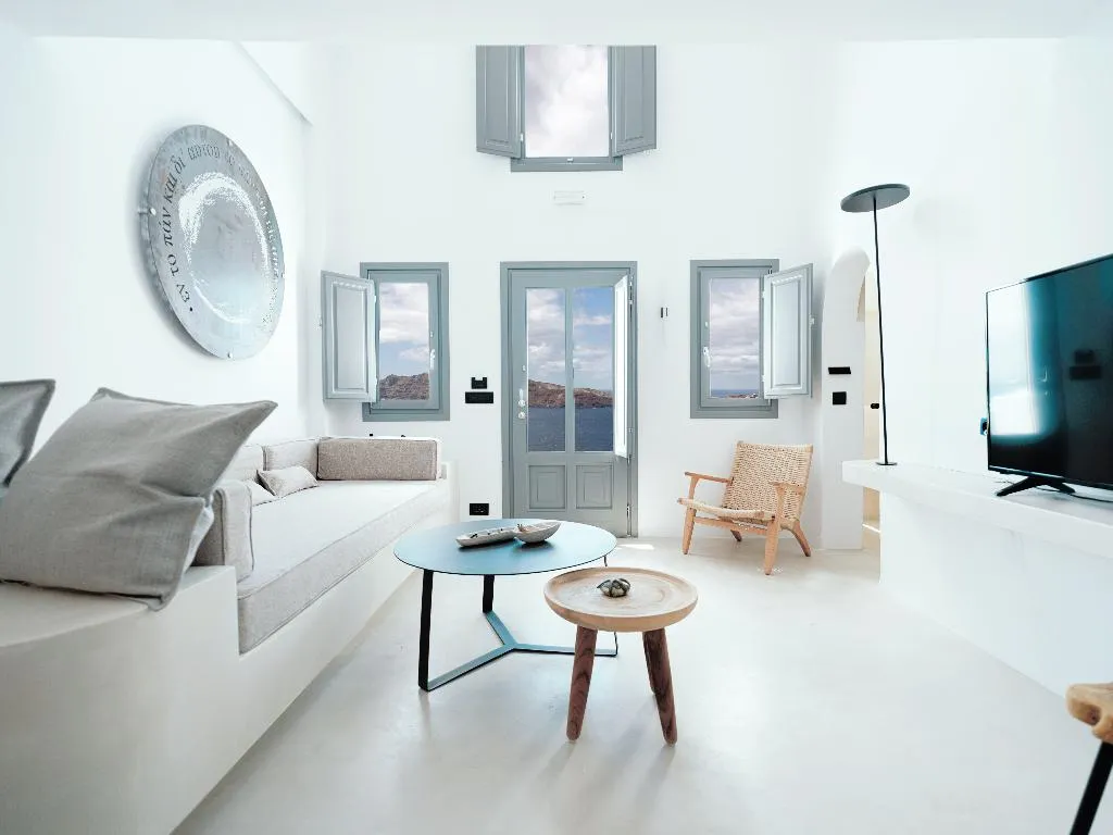 DOUBLE WITH JACUZZI Room, IKIES Santorini, Santorini