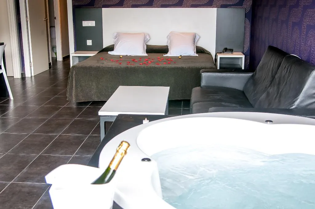 APARTMENT DELUXE Room, Hotel Acacias Suites & Spa, Costa Brava