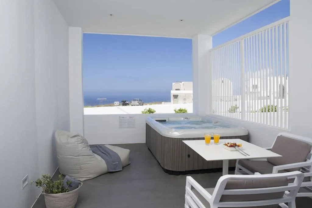 Room, May Seven Suites Hotel, Santorini