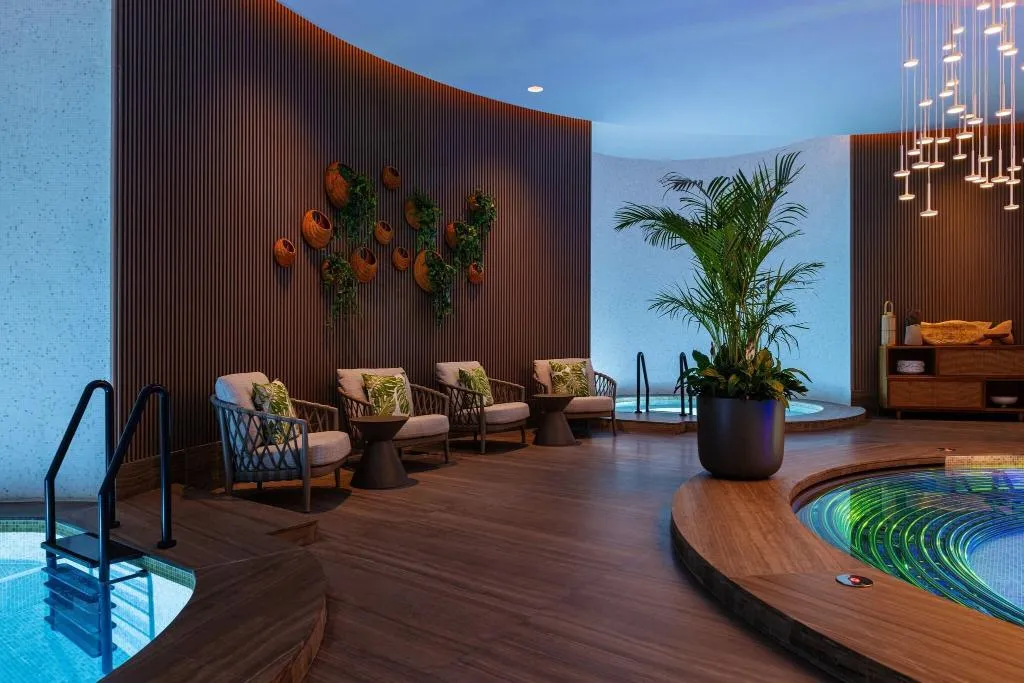 Sports and Entertainment, Le Royal Meridien Beach Resort and Spa, Dubai