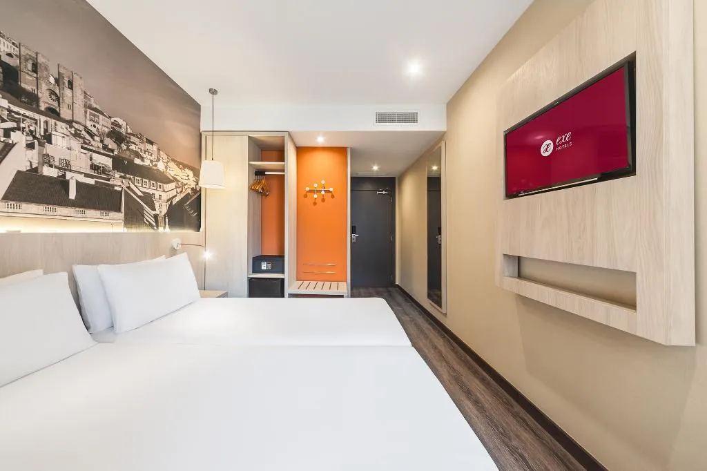 Double or Twin SUPERIOR Room, Dorma Liberdade, Lisbon