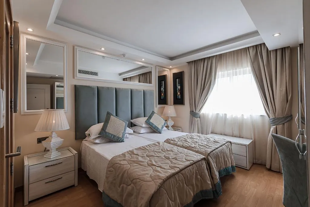 Double or Twin SEA VIEW Room, Osborne Hotel, Malta