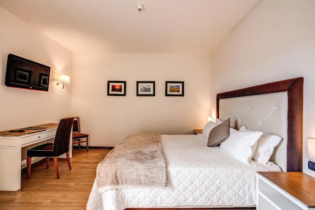 DOUBLE DELUXE Room, Demidoff Country Resort, Florence