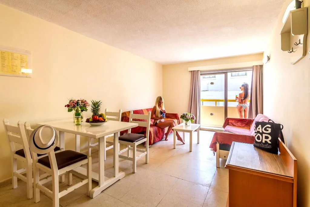 Room, Paul Marie, Cyprus