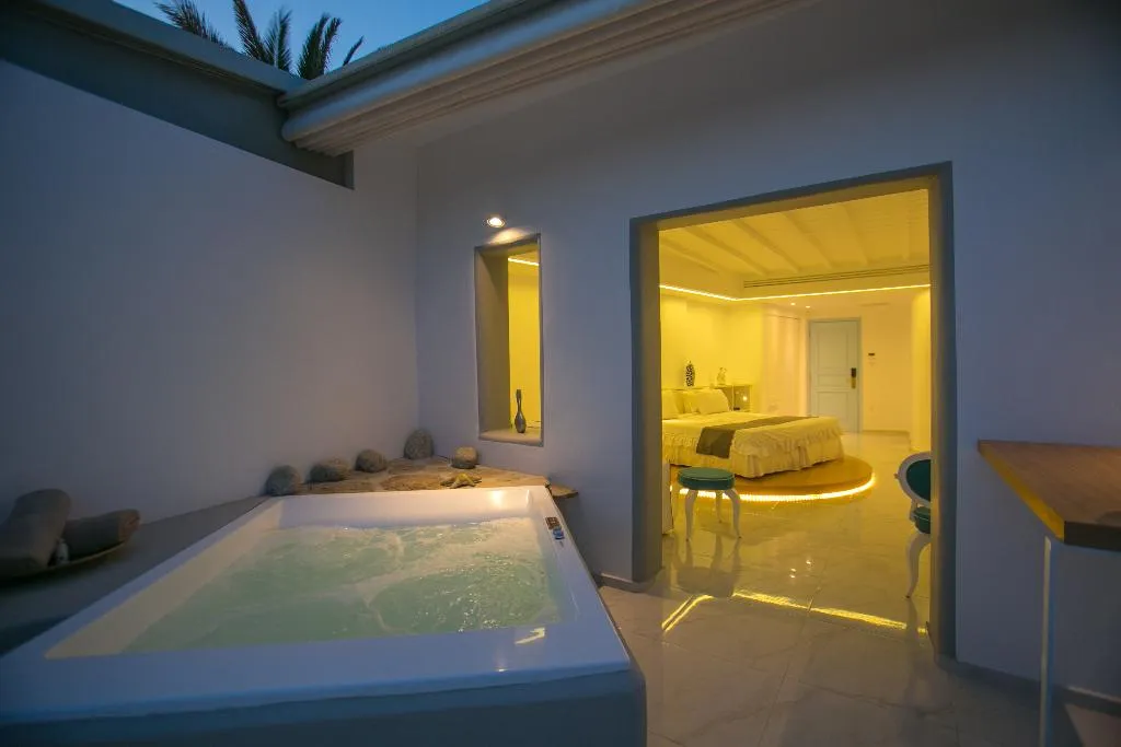 SUITE WITH PRIVATE POOL Room, Suntouch Suites ‘’By Checkin’’ Adults Only, Mykonos