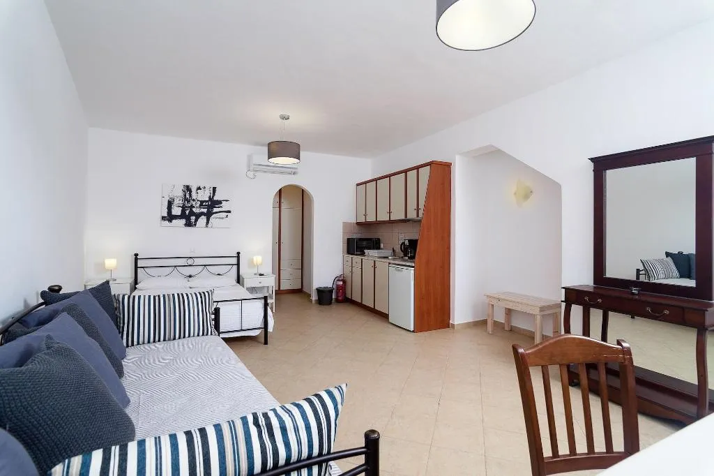 Room, Aelia Suites, Santorini
