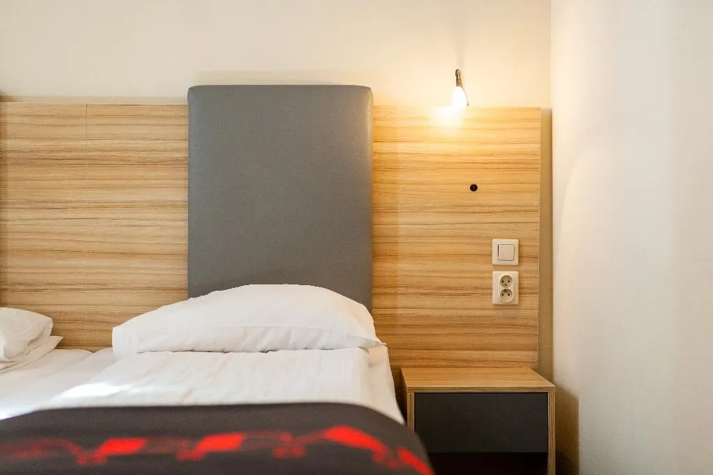 DOUBLE SINGLE USE PREMIUM Room, Jordan Guest Rooms, Krakow