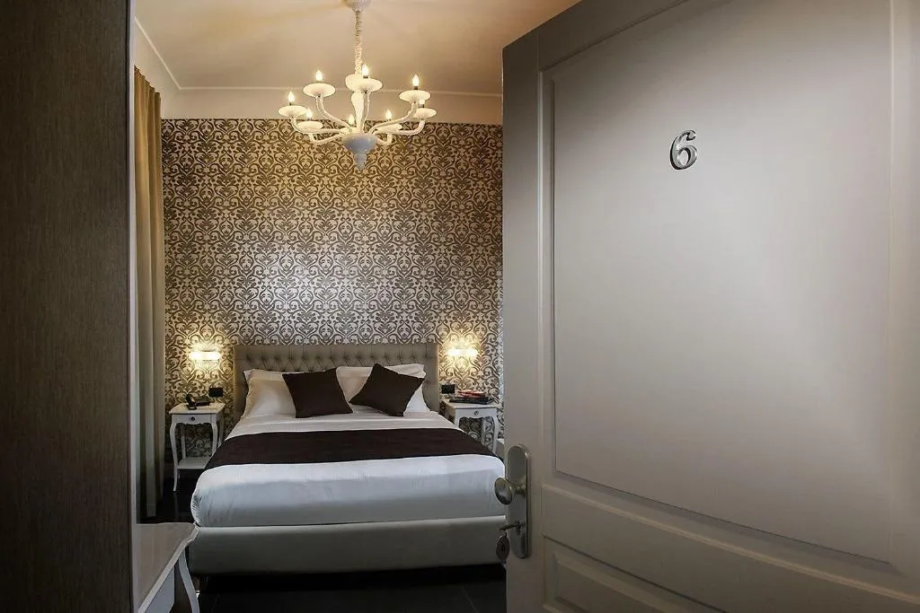 Room, Villa San Martino, Naples