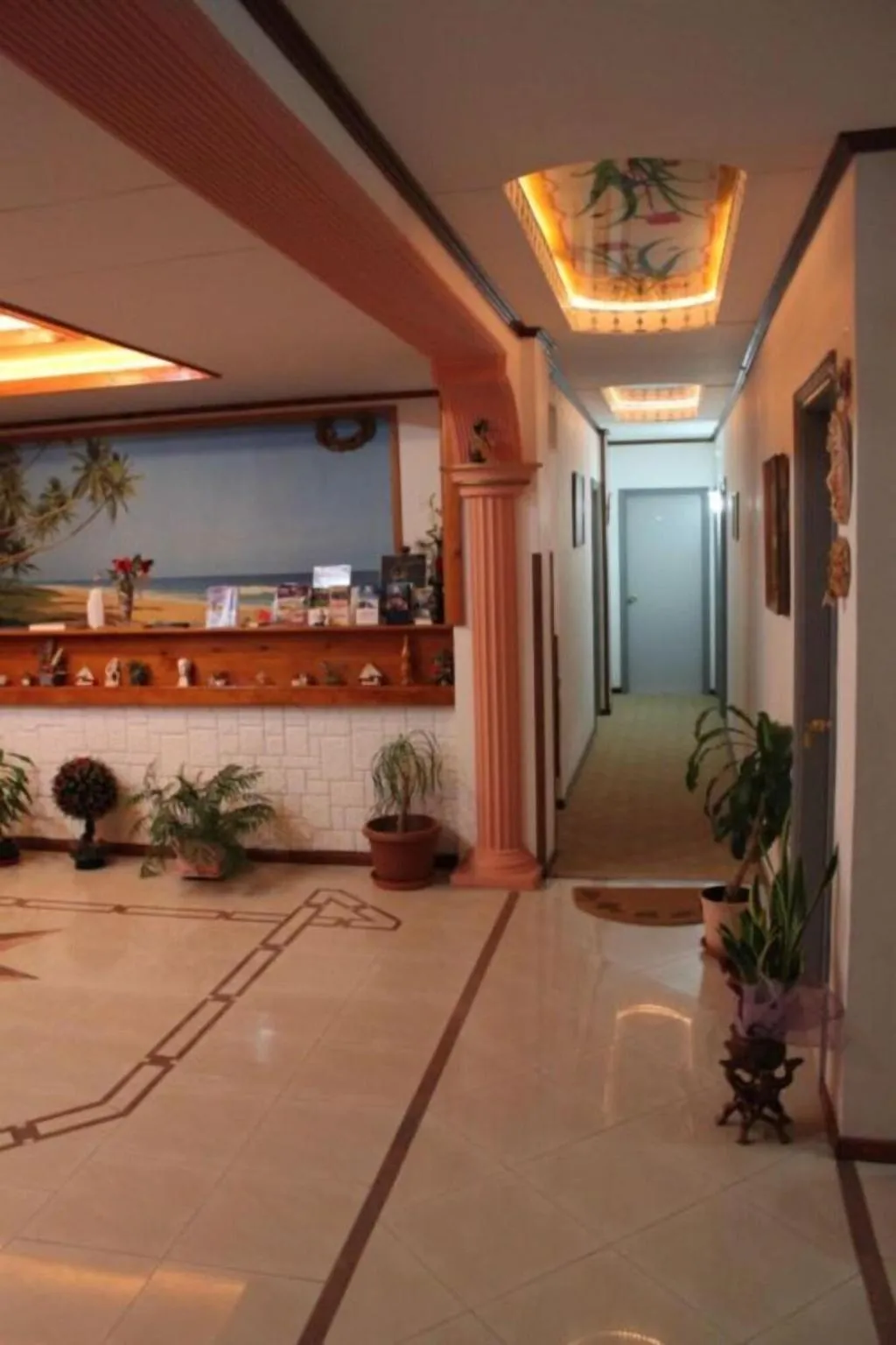 Lobby, Sun City, Crete