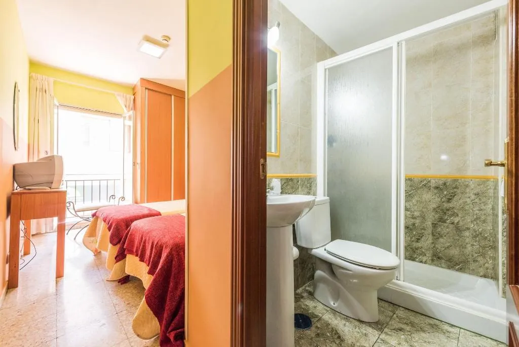 Room, Hostal Arkanta, Madrid