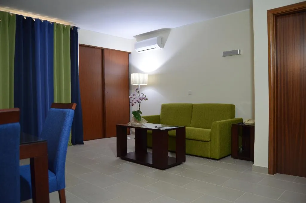 SUITE SEA VIEW Room, Cais da Oliveira, Madeira