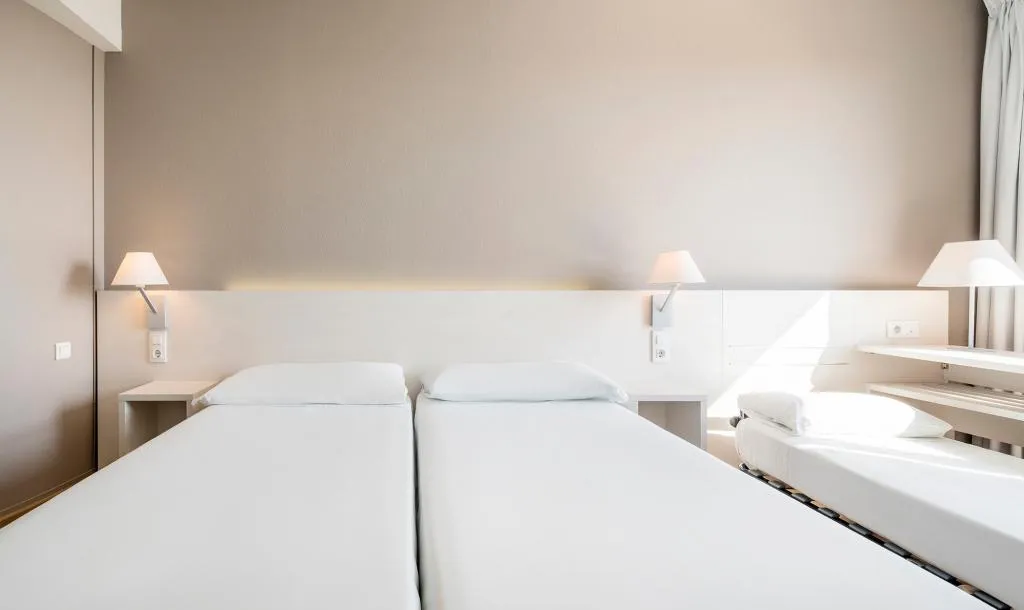 TRIPLE STANDARD Room, Ilunion Valencia 3, Valencia
