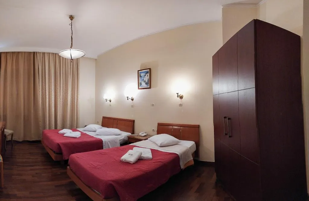 TRIPLE STANDARD Room, Cecil hotel, Athens